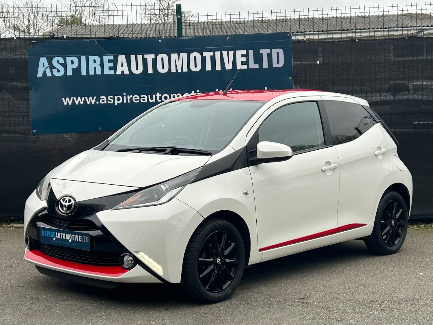 Used Toyota AYGO 2017 for sale - 77598425: Photo 3