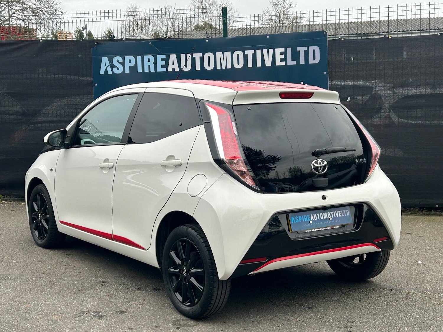 Used Toyota AYGO 2017 for sale - 77598425: Photo 4