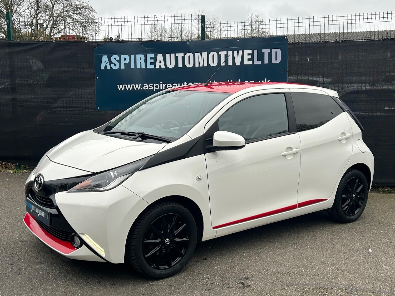 Used Toyota AYGO 2017 for sale - 77598425: Photo 9