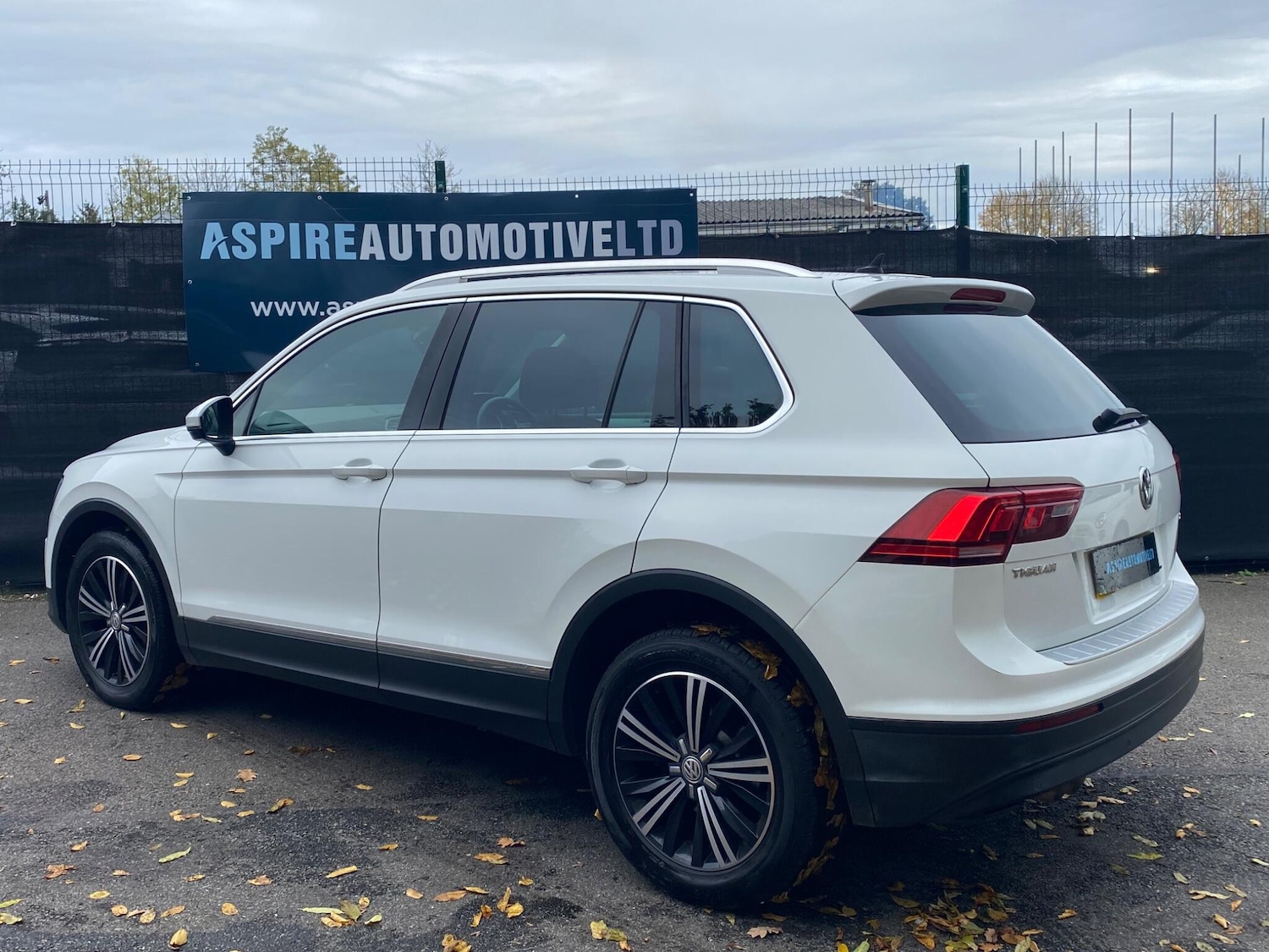 Used Volkswagen Tiguan 2016 for sale - 76473203: Photo 8