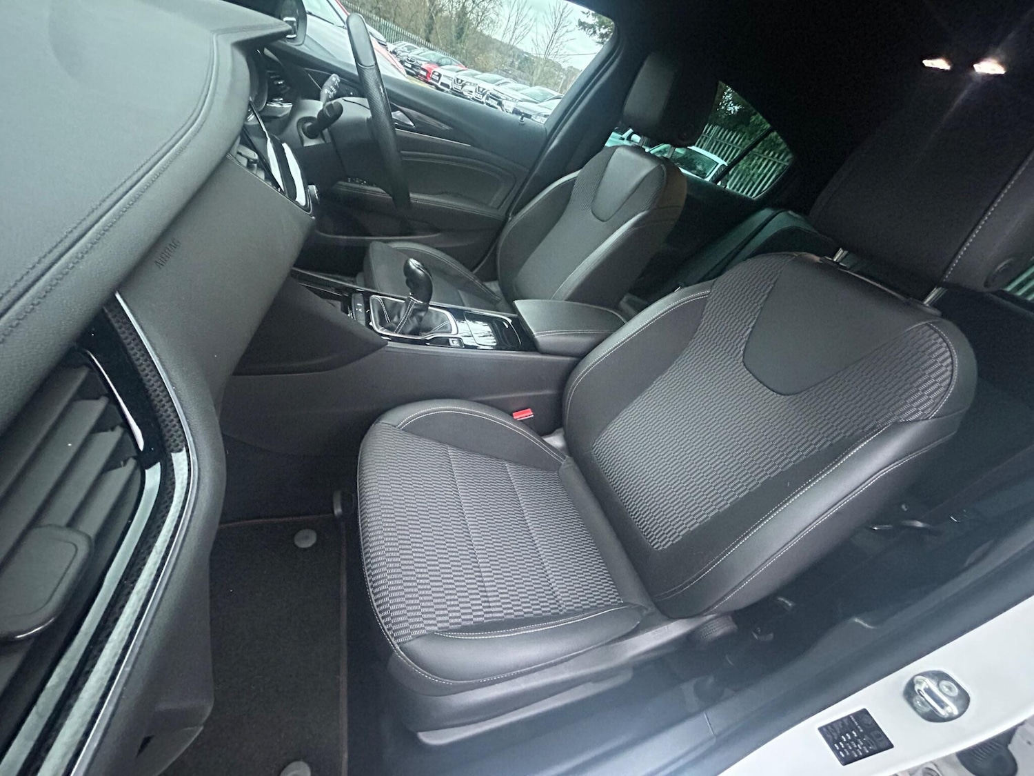 Used Vauxhall Insignia 2017 for sale - 76953590: Photo 30