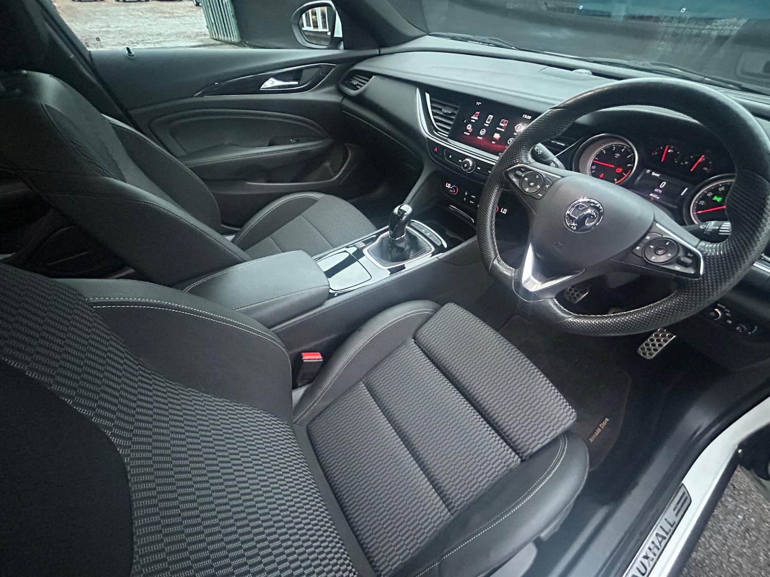 Used Vauxhall Insignia 2017 for sale - 76953590: Photo 32