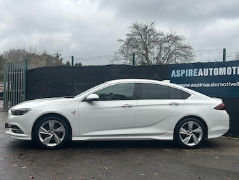 Used Vauxhall Insignia 2017 for sale - 76953590: Photo
