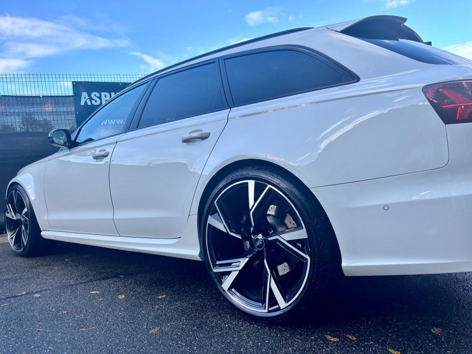 Used Audi RS6 Avant for sale - 76307317: Photo 10