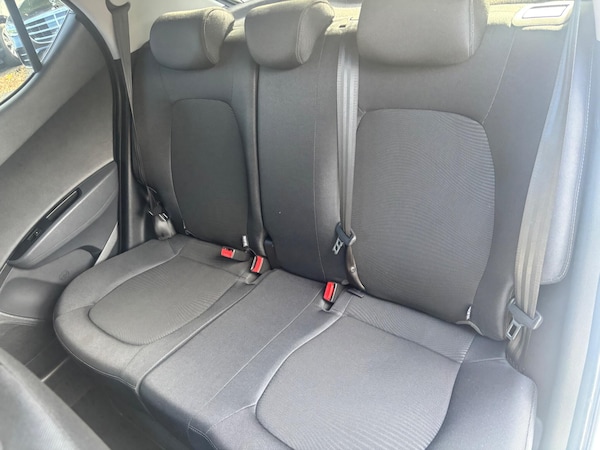 Used Hyundai i10 2017 for sale - 76166456: Photo 26