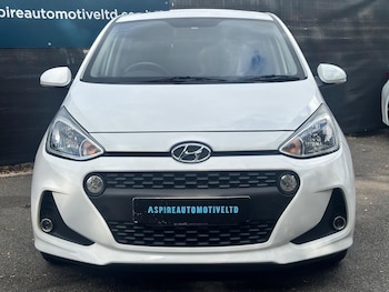 Used Hyundai i10 2017 for sale - 76166456: Photo 2
