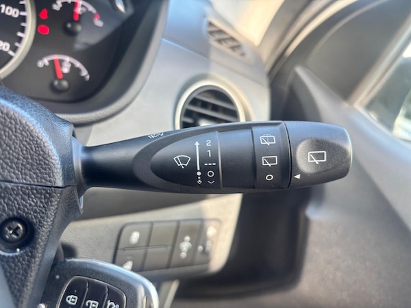 Used Hyundai i10 2017 for sale - 76166456: Photo 37
