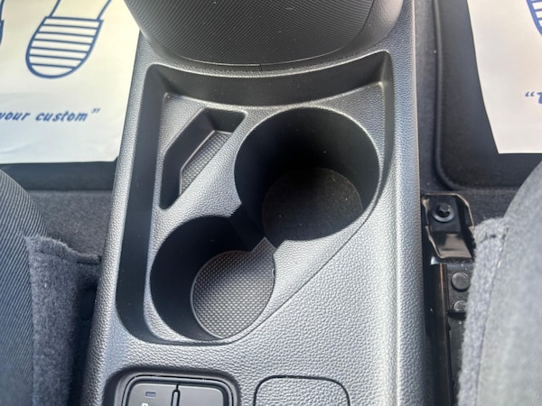 Used Hyundai i10 2017 for sale - 76166456: Photo 44
