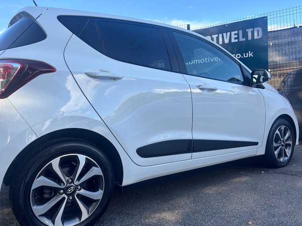 Used Hyundai i10 2017 for sale - 76166456: Photo 9