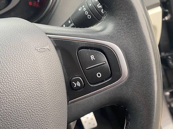Used Renault Captur 2018 for sale - 76239108: Photo 31