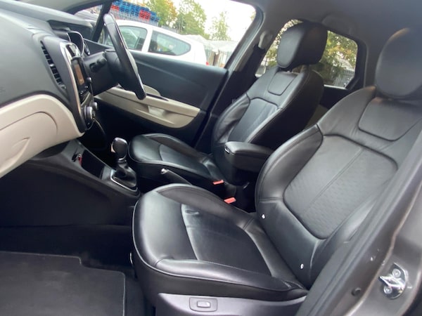 Used Renault Captur 2018 for sale - 76239108: Photo 46