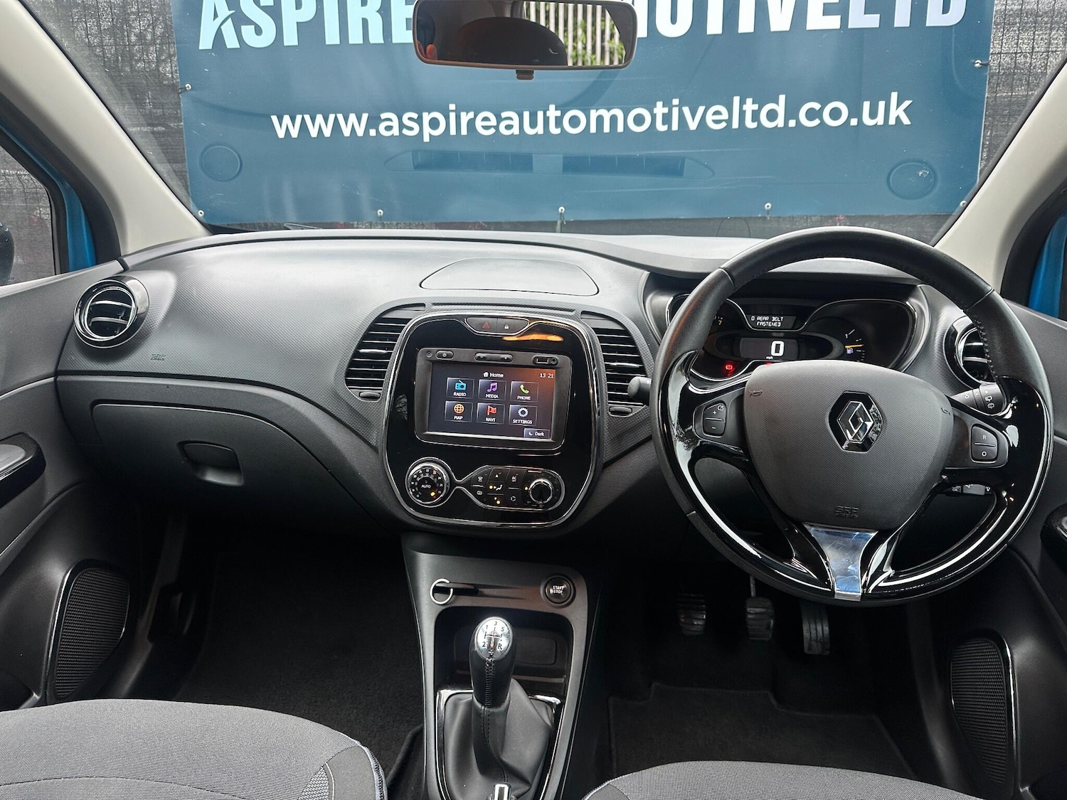 Used Renault Captur 2015 for sale - 76936502: Photo 10