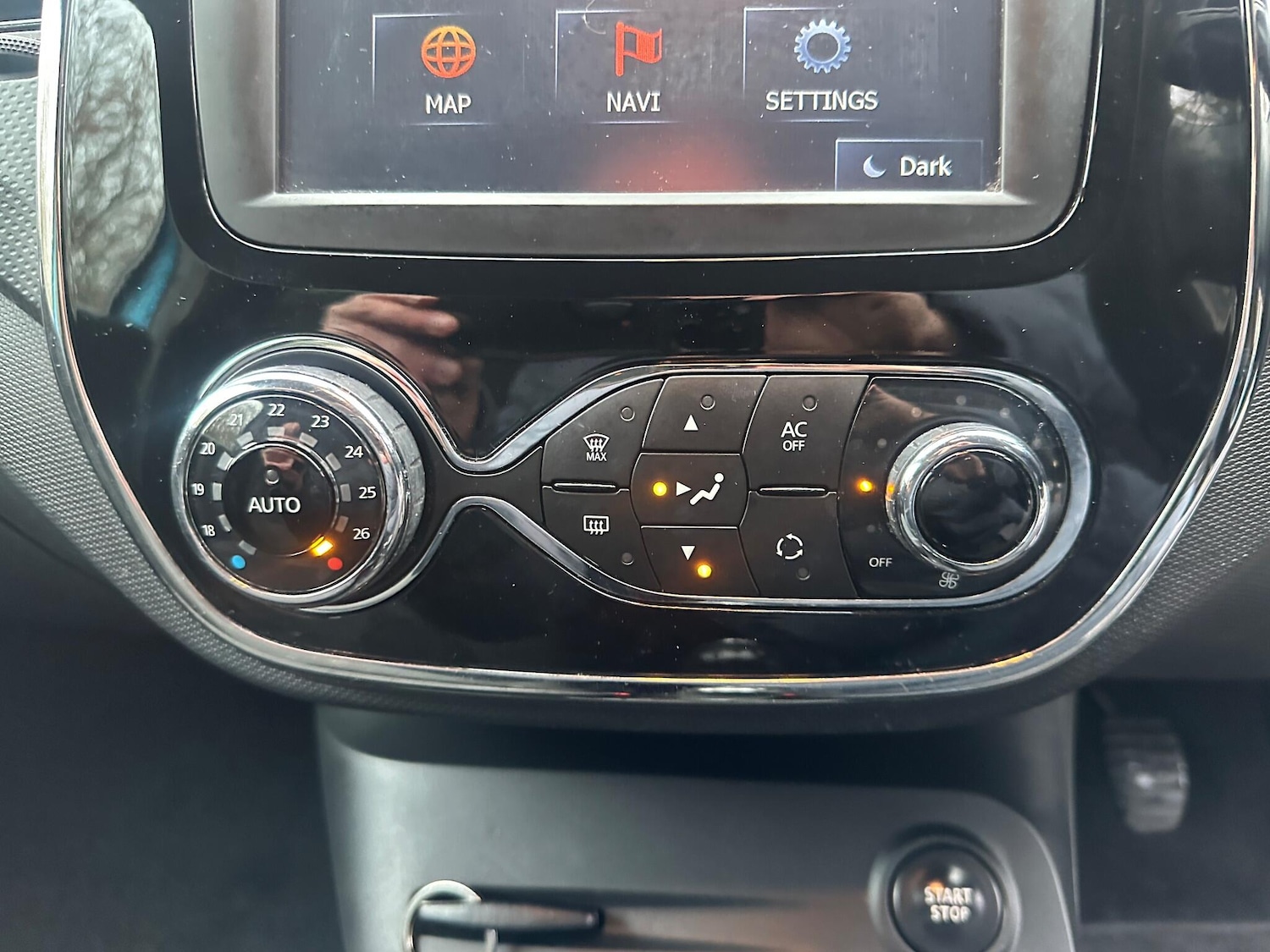 Used Renault Captur 2015 for sale - 76936502: Photo 15