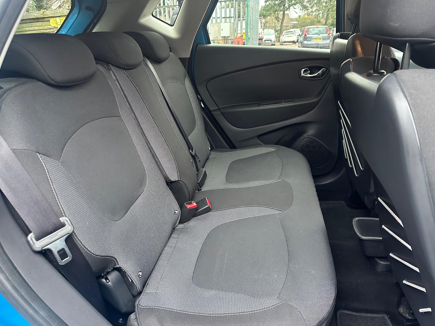 Used Renault Captur 2015 for sale - 76936502: Photo 19