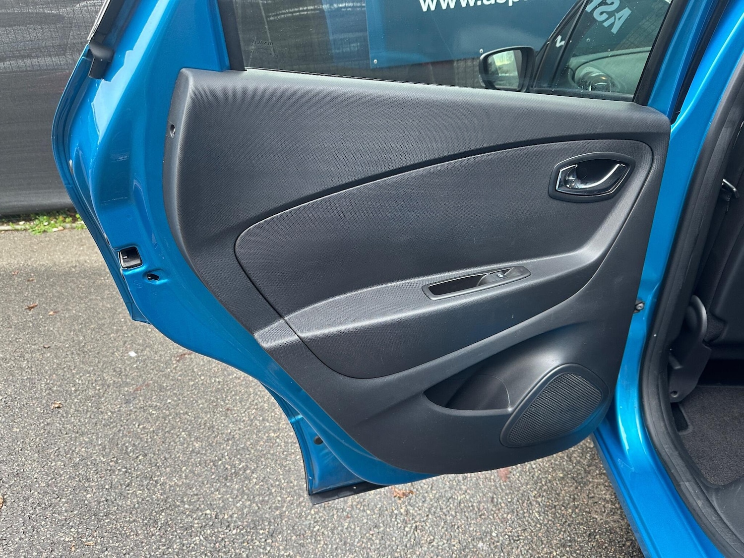 Used Renault Captur 2015 for sale - 76936502: Photo 33