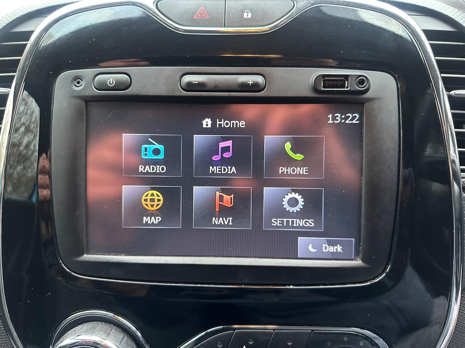 Used Renault Captur 2015 for sale - 76936502: Photo 37