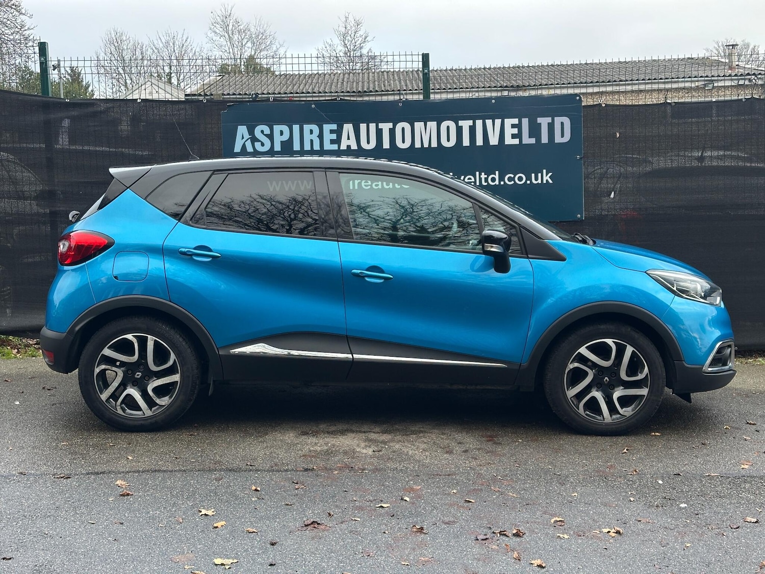 Used Renault Captur 2015 for sale - 76936502: Photo 8