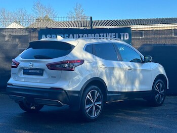 Used Nissan Qashqai 2017 for sale - 76913755: Photo