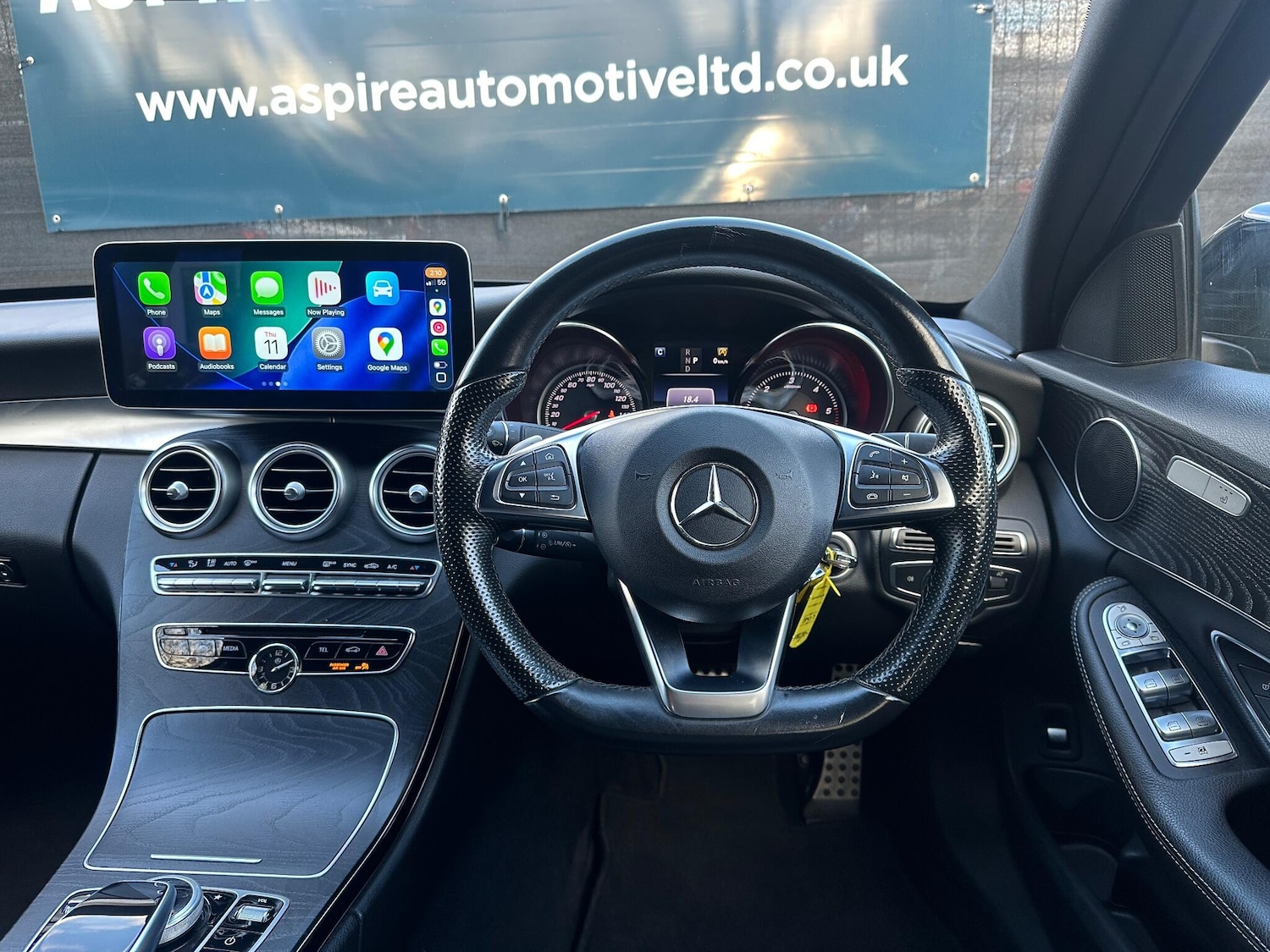 Used Mercedes-Benz C Class 2017 for sale - 76899596: Photo 3