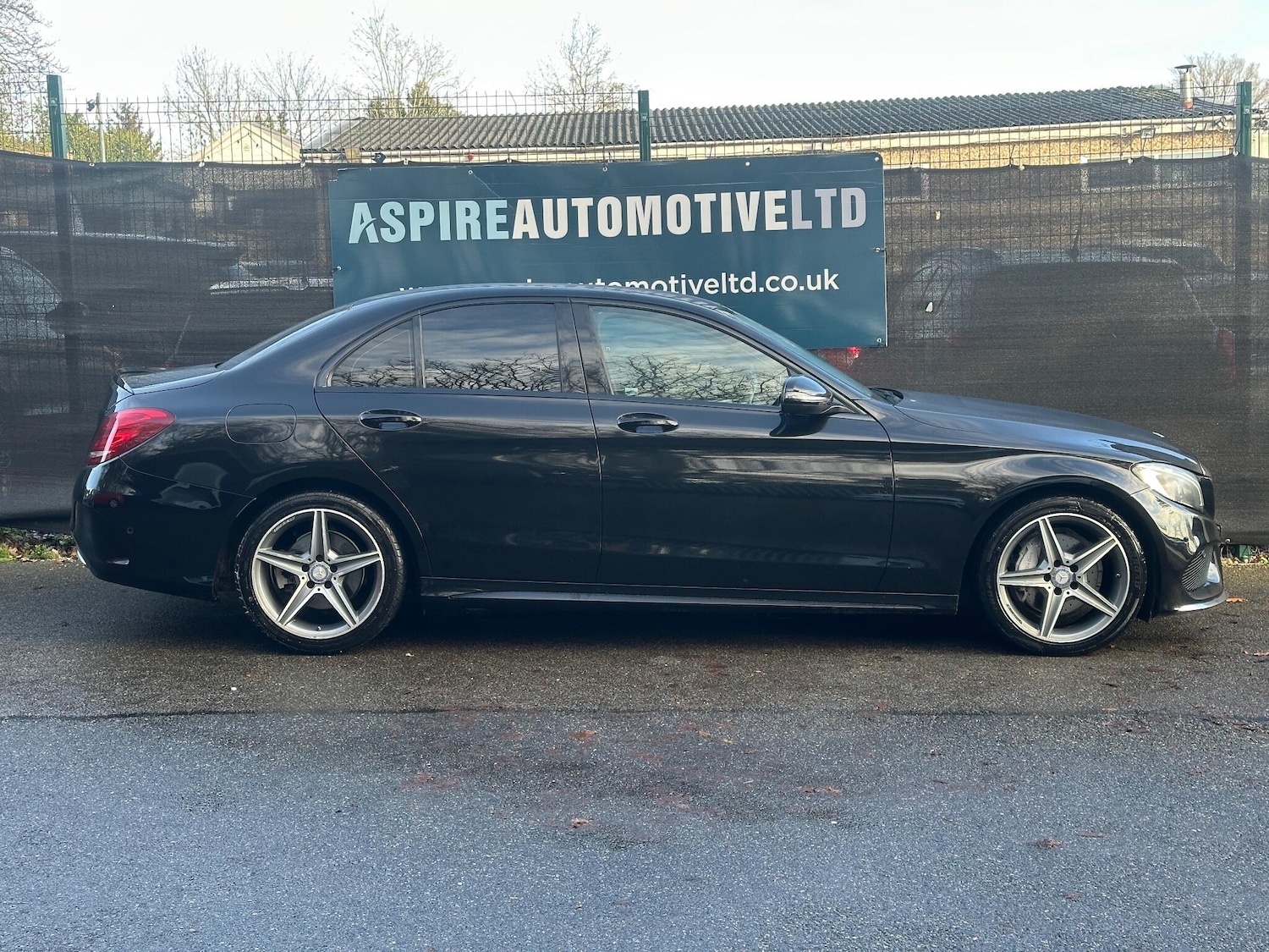 Used Mercedes-Benz C Class 2017 for sale - 76899596: Photo 9