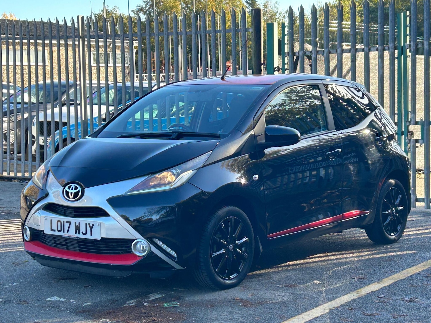 Used Toyota AYGO 2017 for sale - 76294659: Photo 1