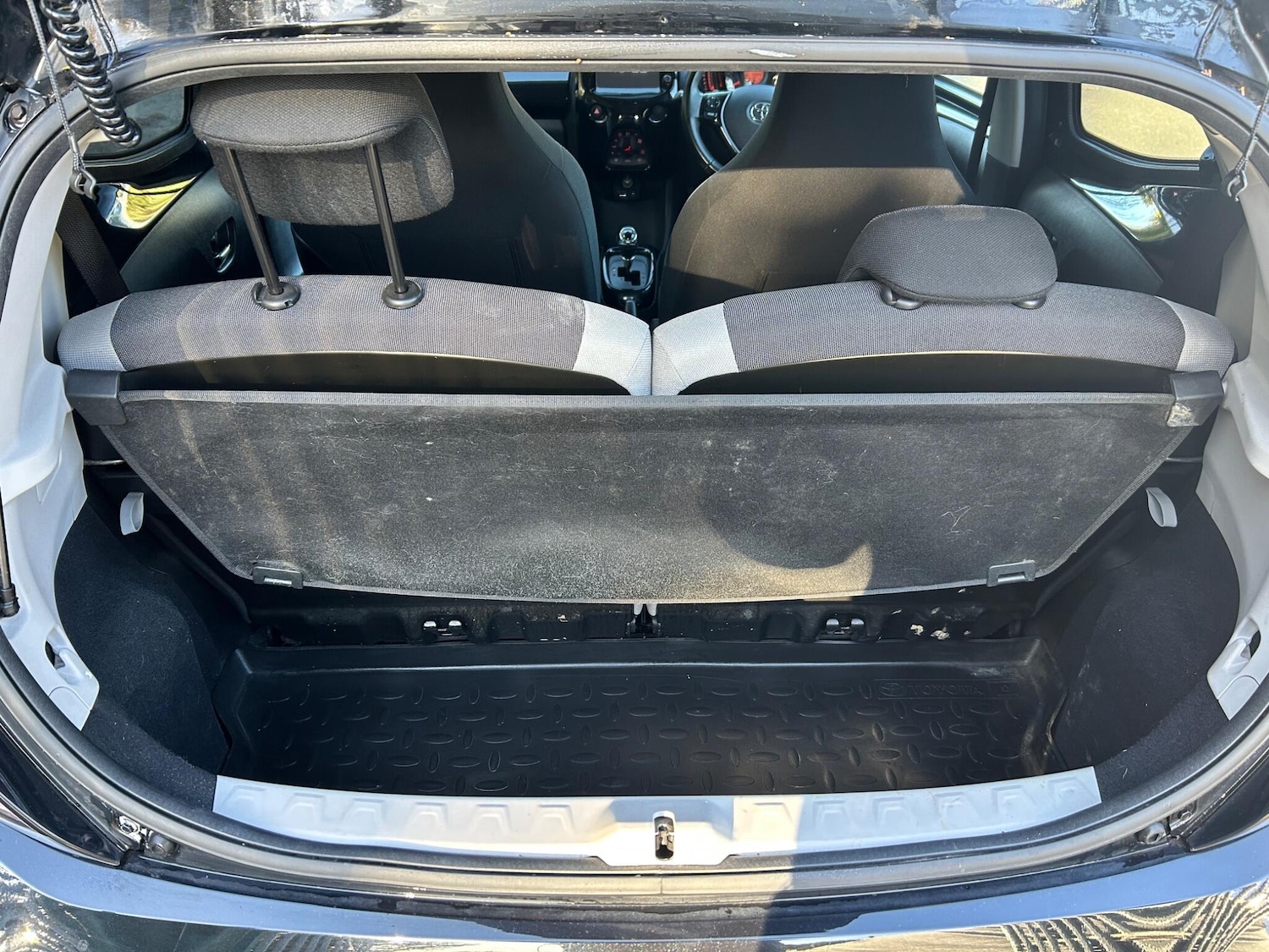 Used Toyota AYGO 2017 for sale - 76294659: Photo 12