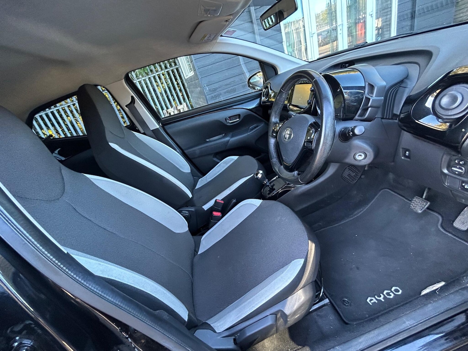 Used Toyota AYGO 2017 for sale - 76294659: Photo 8