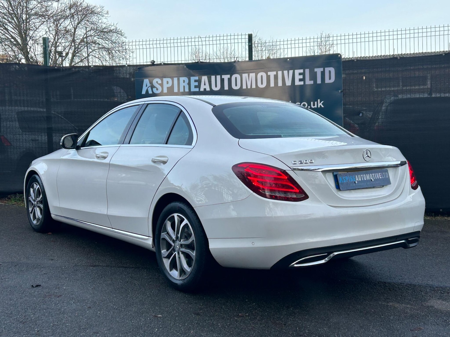 Used Mercedes-Benz C Class 2015 for sale - 77290509: Photo 10