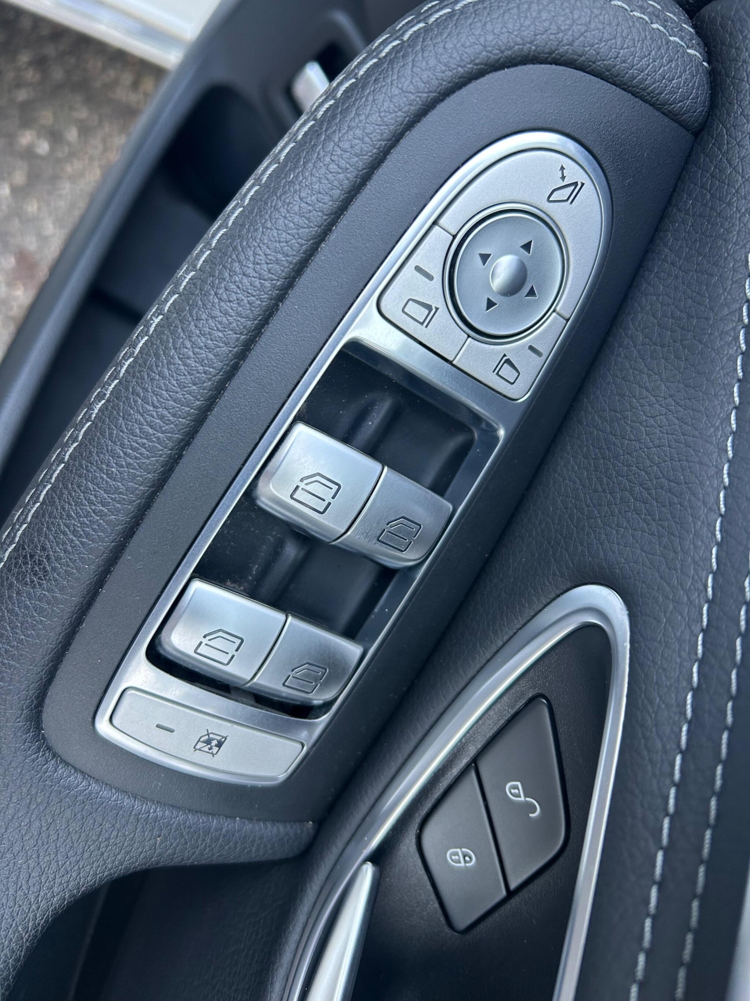 Used Mercedes-Benz C Class 2015 for sale - 77290509: Photo 25