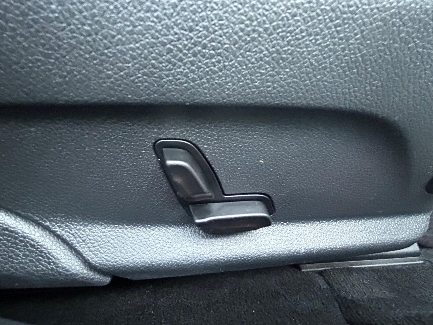 Used Mercedes-Benz C Class 2015 for sale - 77290509: Photo 27