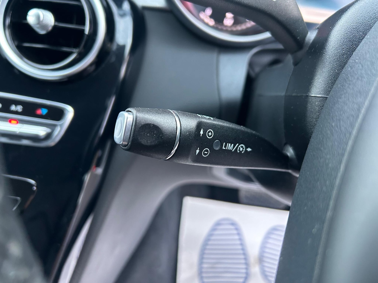 Used Mercedes-Benz C Class 2015 for sale - 77290509: Photo 32