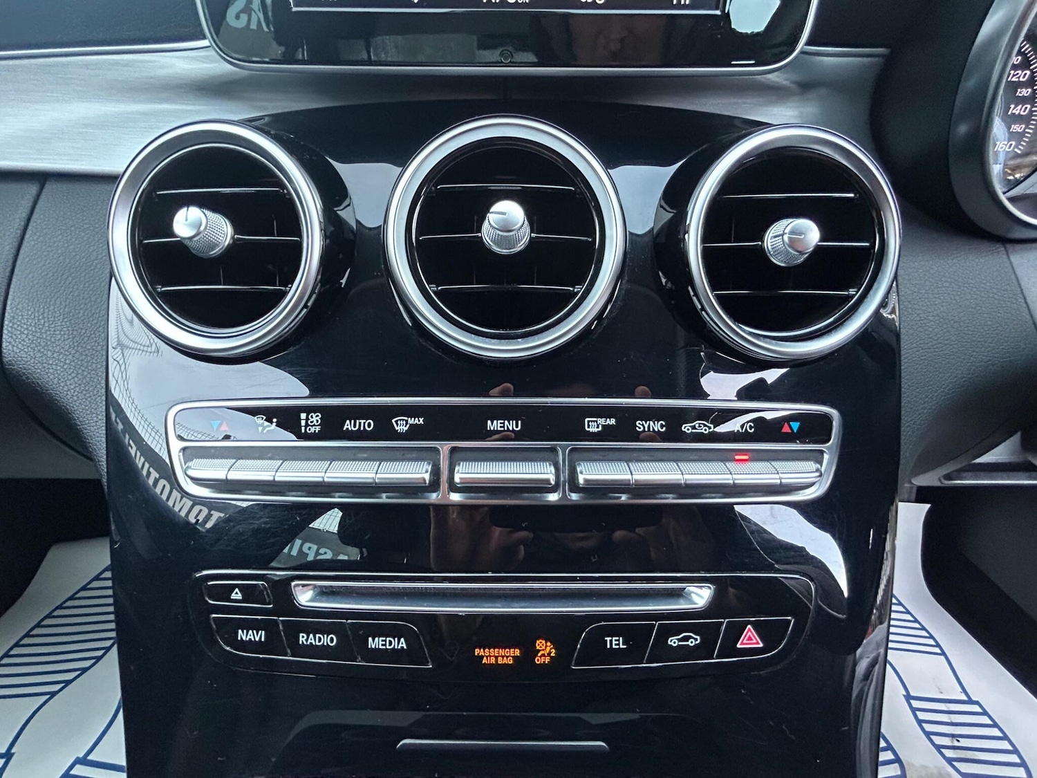 Used Mercedes-Benz C Class 2015 for sale - 77290509: Photo 33