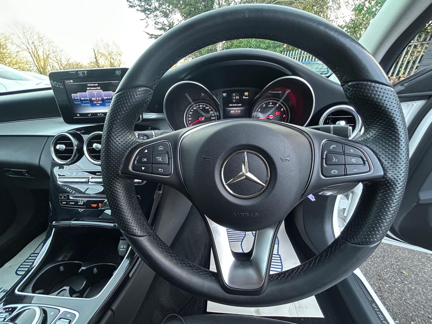 Used Mercedes-Benz C Class 2015 for sale - 77290509: Photo 46