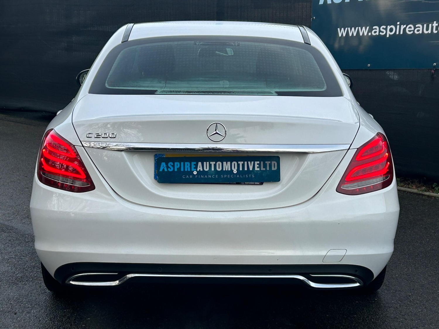 Used Mercedes-Benz C Class 2015 for sale - 77290509: Photo 5