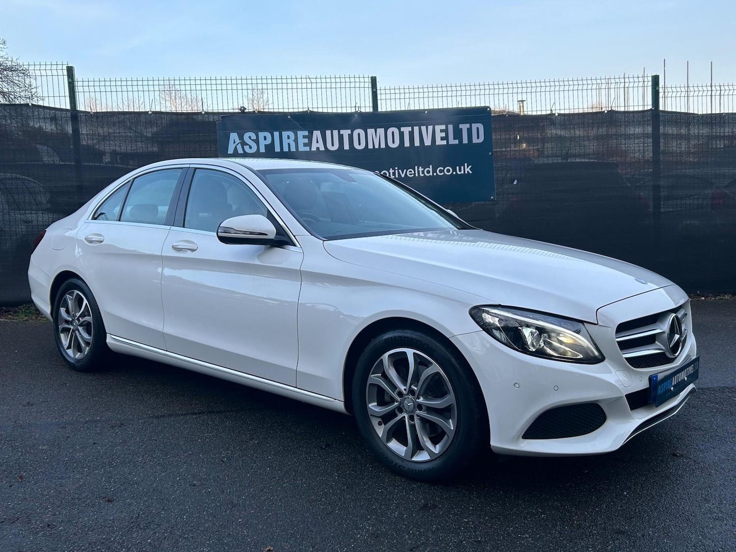 Used Mercedes-Benz C Class 2015 for sale - 77290509: Photo 8