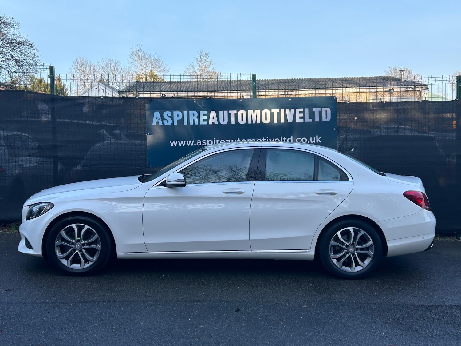 Used Mercedes-Benz C Class 2015 for sale - 77290509: Photo 9