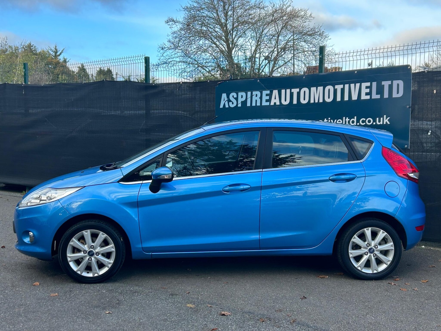 Used Ford Fiesta 2010 for sale - 76752513: Photo 10