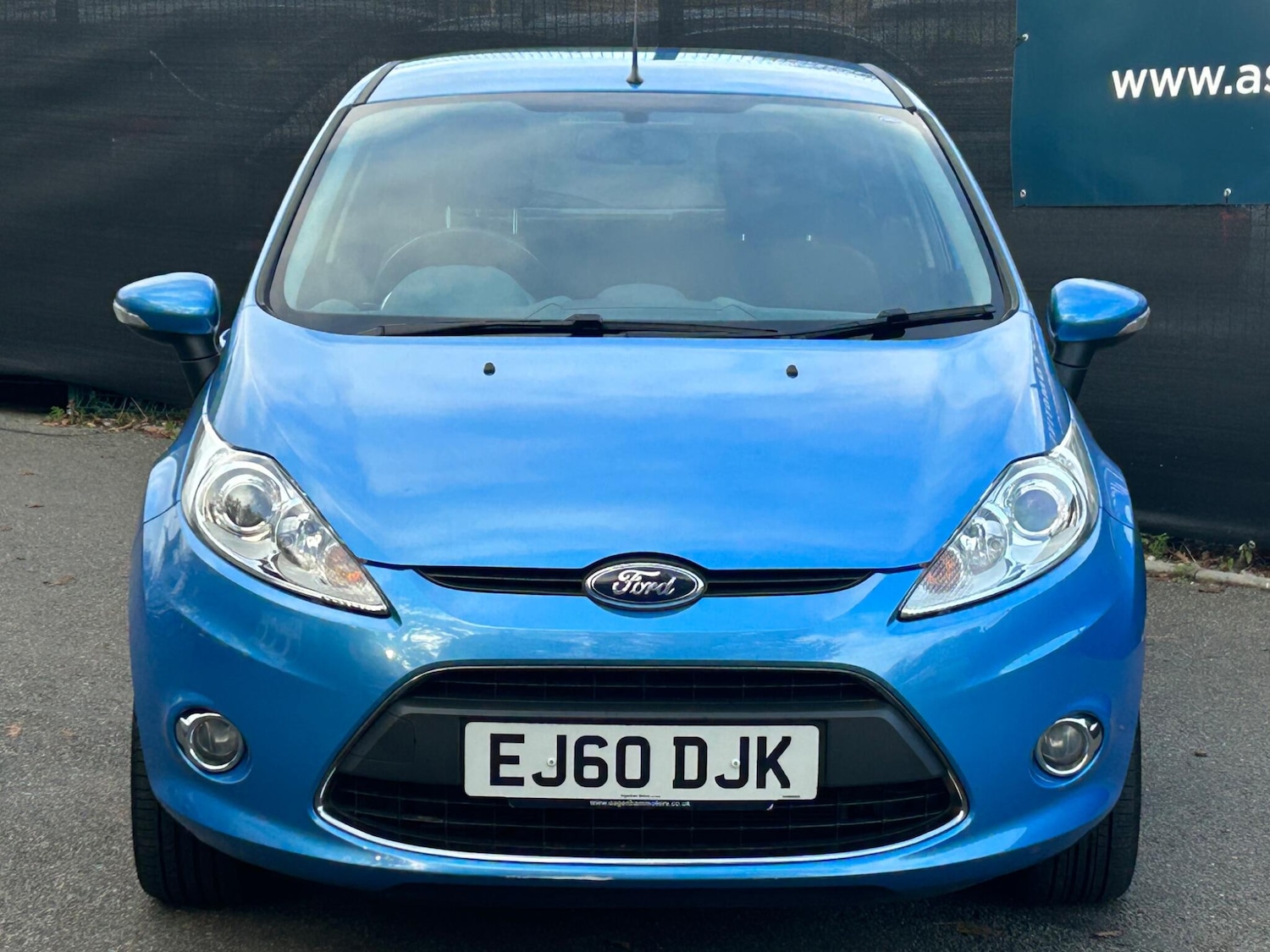 Used Ford Fiesta 2010 for sale - 76752513: Photo 2