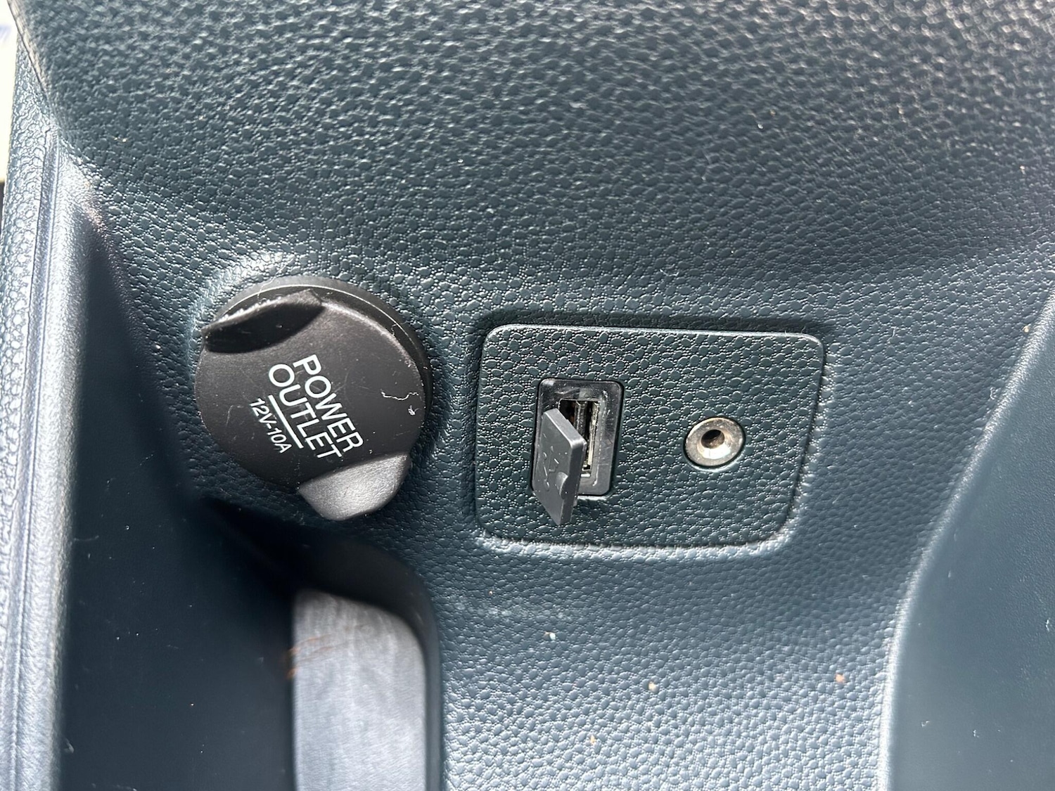 Used Ford Fiesta 2010 for sale - 76752513: Photo 26