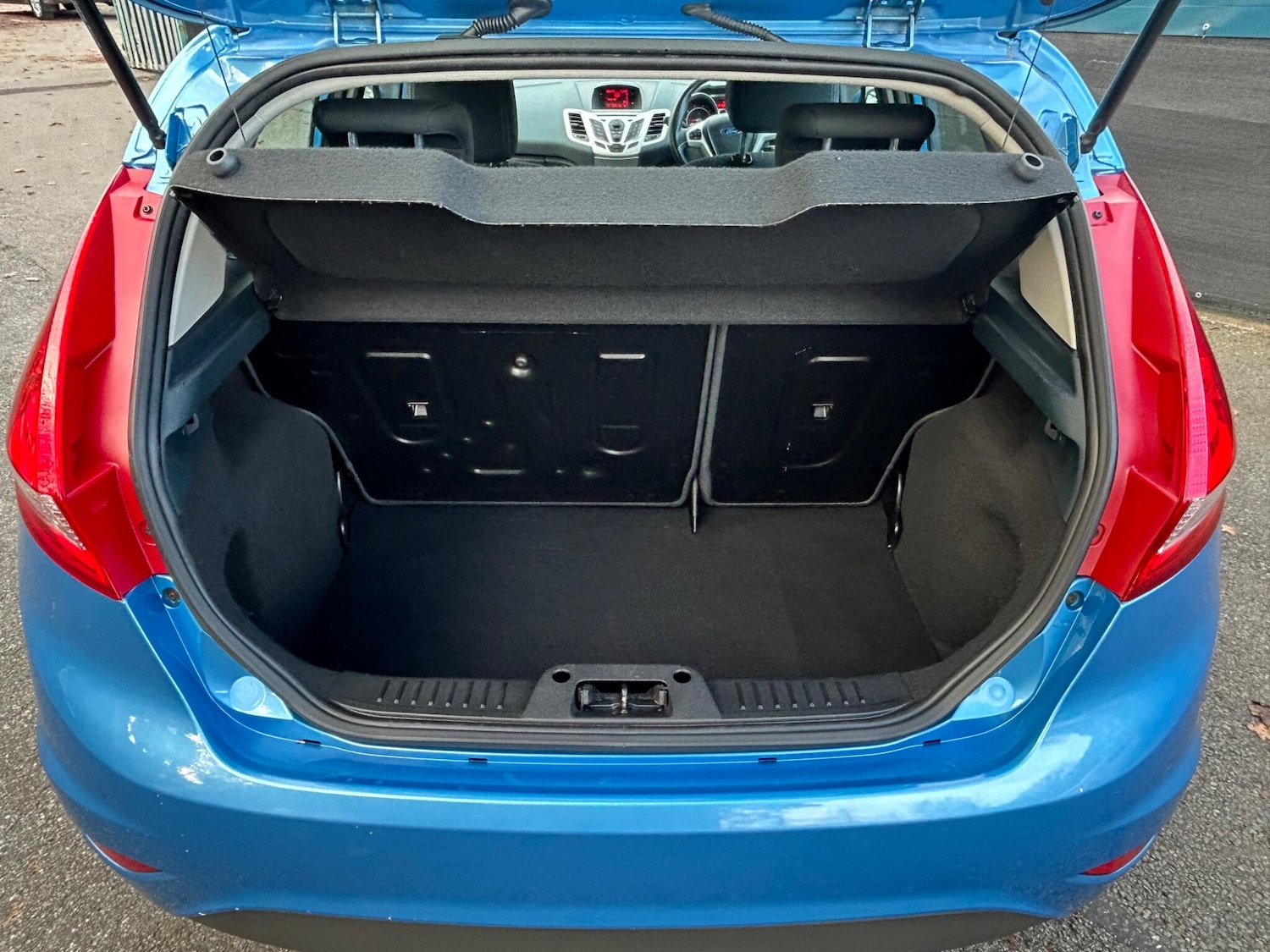 Used Ford Fiesta 2010 for sale - 76752513: Photo 36