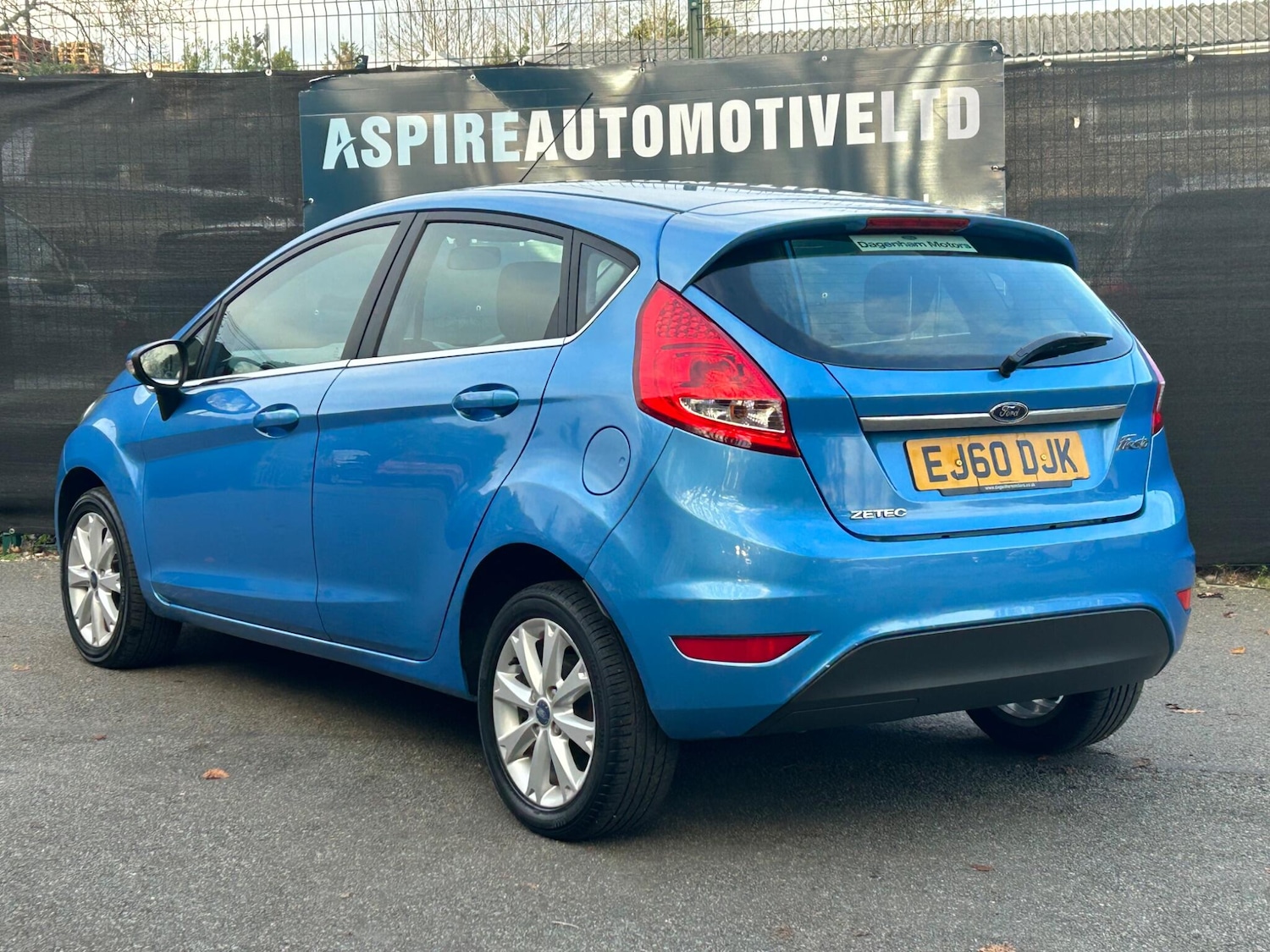 Used Ford Fiesta 2010 for sale - 76752513: Photo 4