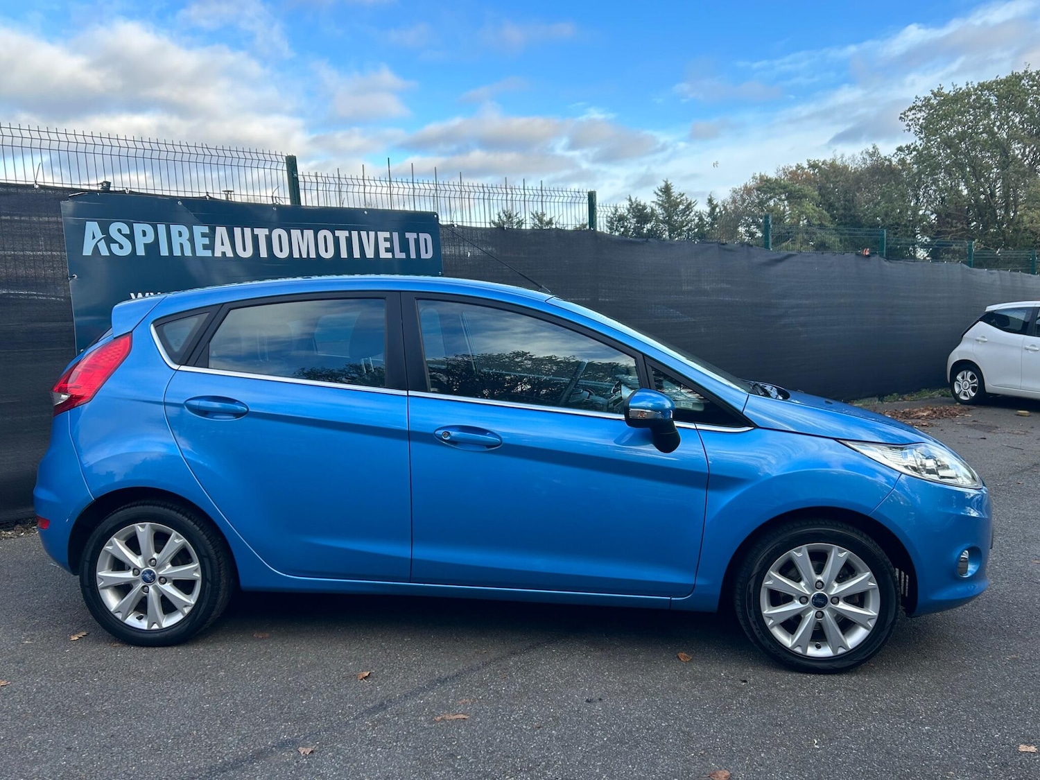 Used Ford Fiesta 2010 for sale - 76752513: Photo 8