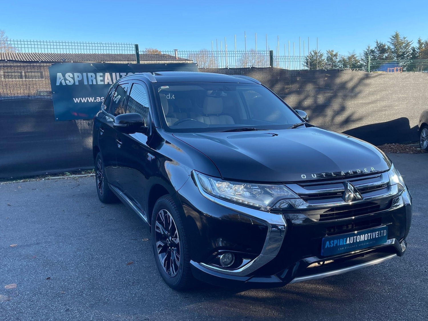 Used Mitsubishi Outlander 2016 for sale - 76658478: Photo 1