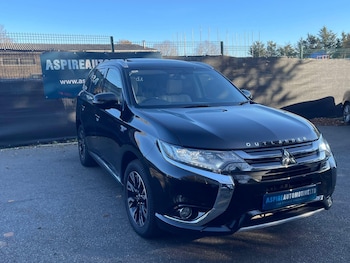 Mitsubishi - Outlander