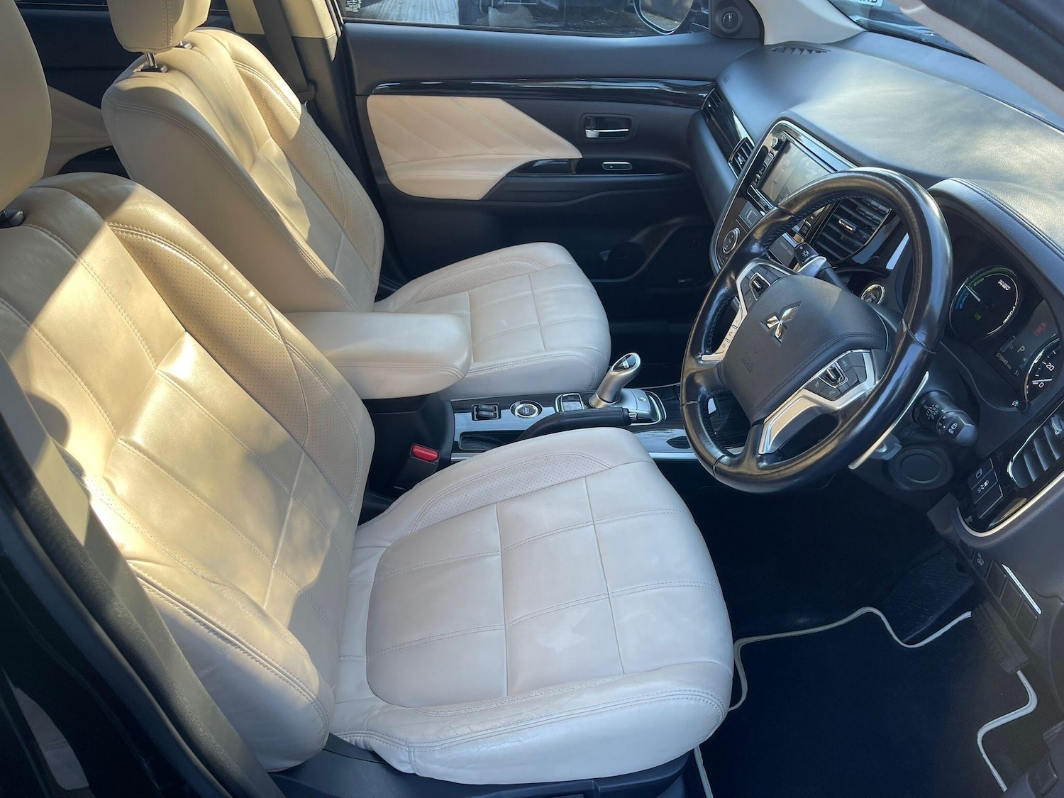 Used Mitsubishi Outlander 2016 for sale - 76658478: Photo 20