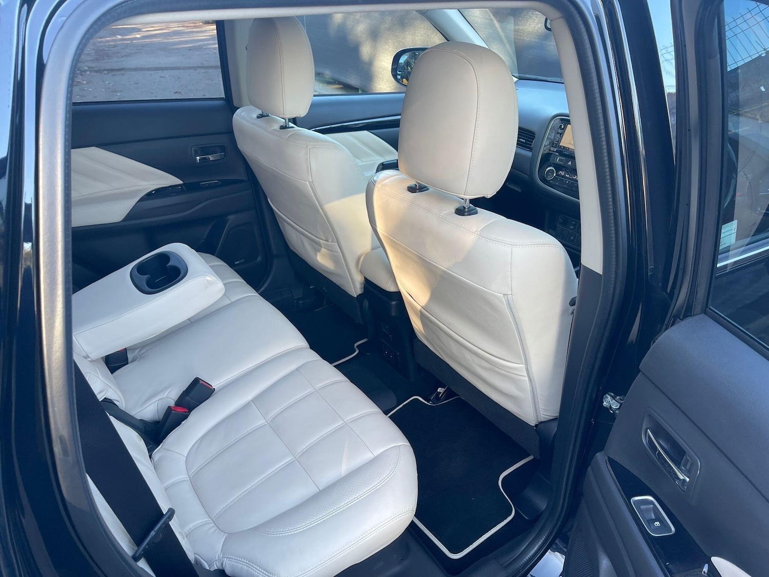 Used Mitsubishi Outlander 2016 for sale - 76658478: Photo 21