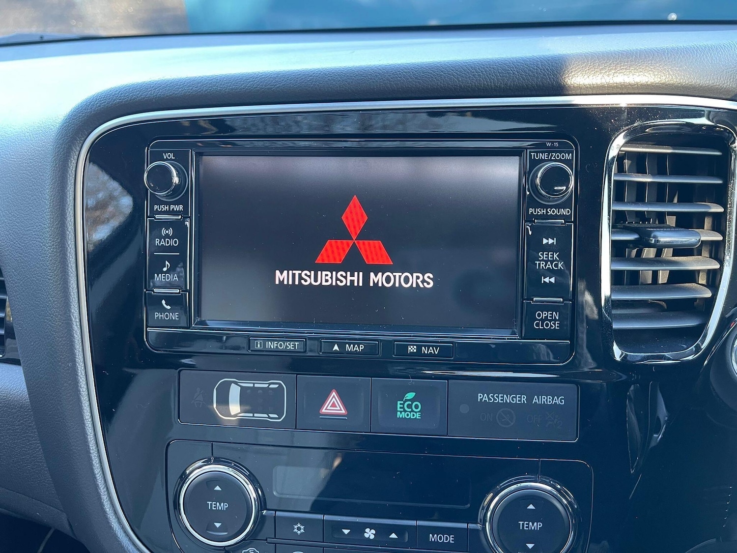 Used Mitsubishi Outlander 2016 for sale - 76658478: Photo 29