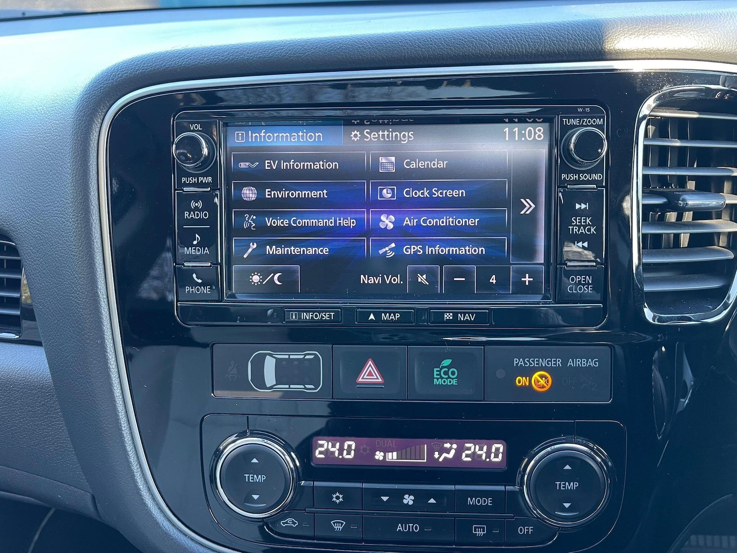 Used Mitsubishi Outlander 2016 for sale - 76658478: Photo 33