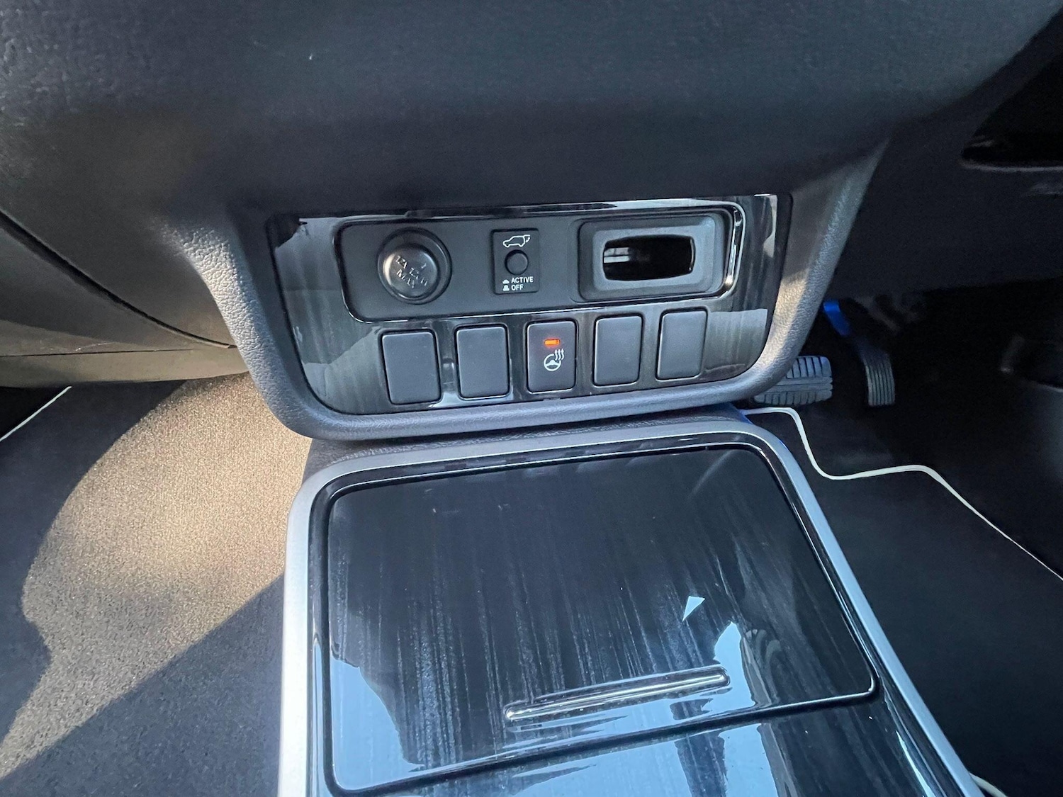 Used Mitsubishi Outlander 2016 for sale - 76658478: Photo 41