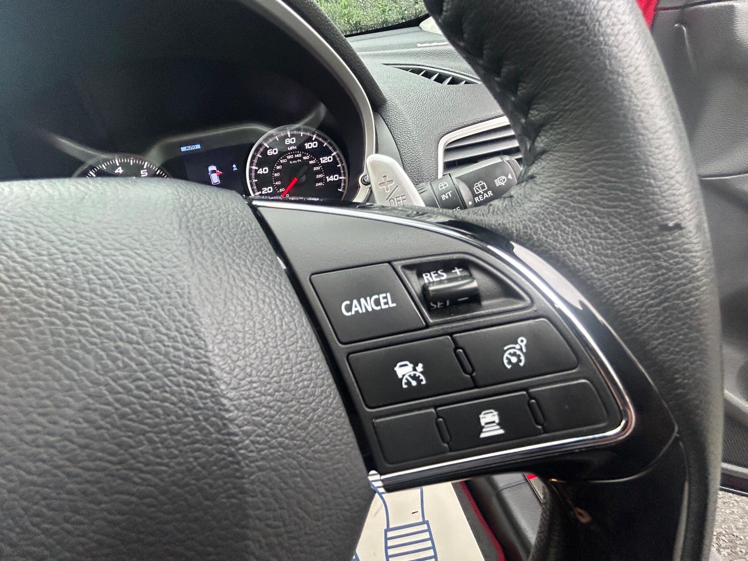 Used Mitsubishi Eclipse Cross 2018 for sale - 77143807: Photo 32